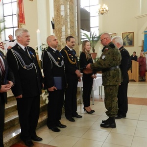 Odpust parafialny i wręczanie medali - 193